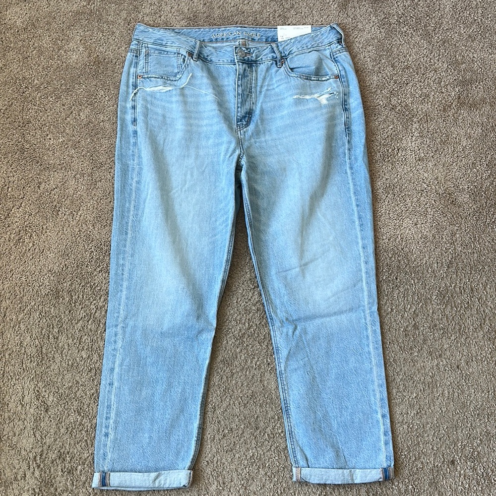 American Eagle tomgirl jeans. Size 14.